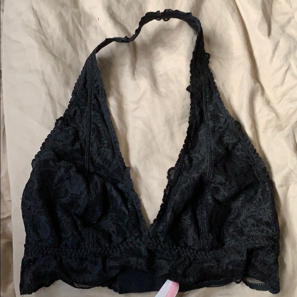 Lacy halter bra Leyte